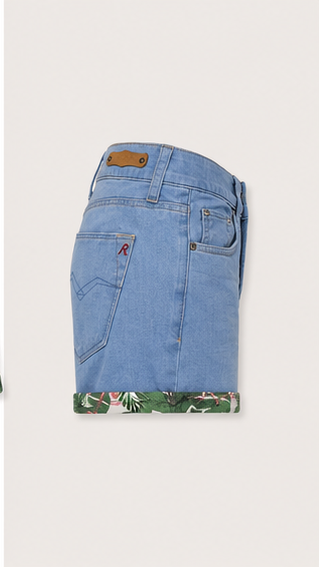 Short de Mezclilla Azul Claro de Tiro Alto con Dobladillo Estampado Floral