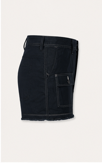 Short de Mezclilla Negro de Tiro Alto con Bolsillos Frontales y Costuras en Contraste