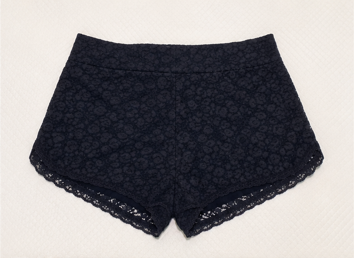 Short de Encaje con Pretina Alta