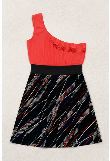 Vestido Asimétrico con Volante y Falda Estampada