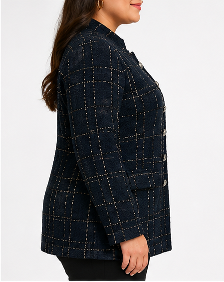 Abrigo tipo tweed con botones decorativos