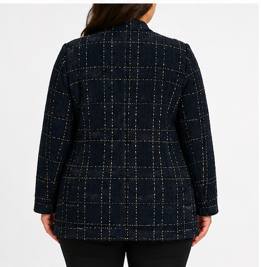 Abrigo tipo tweed con botones decorativos