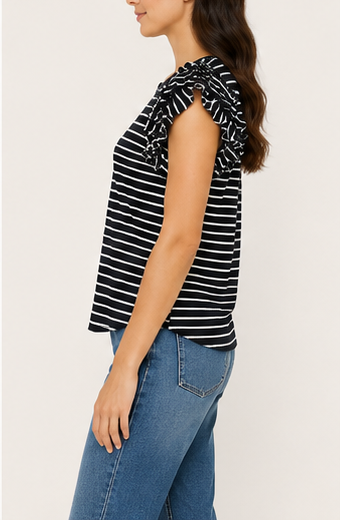 Blusa de Rayas con Olanes en los Hombros