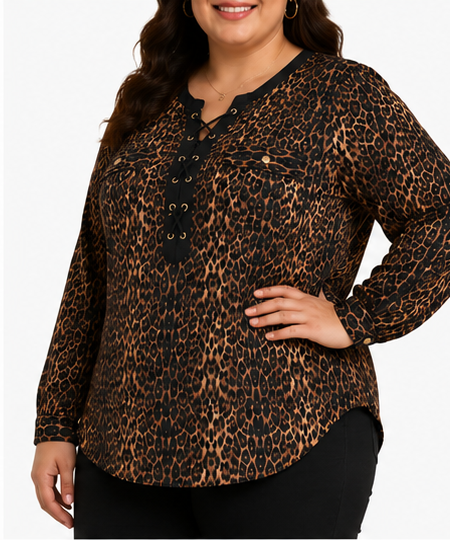 Blusa animal print con detalle de cordón