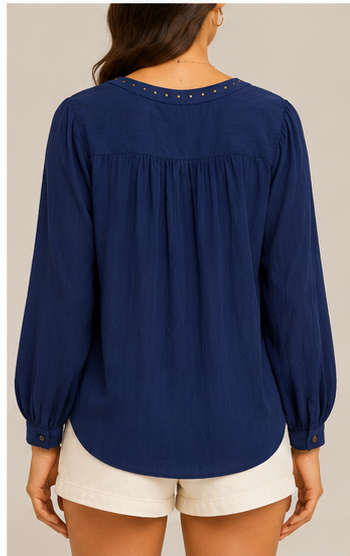 Blusa Azul Marino con Escote en V y Detalles