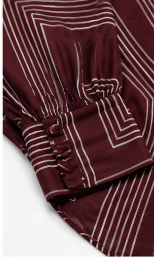 Blusa Borgoña con Estampado Geométrico