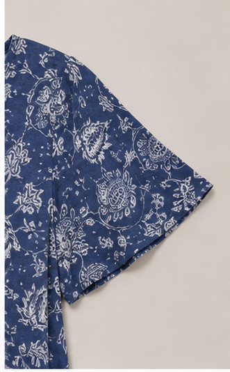Blusa Estampada de Manga Corta con Escote en V