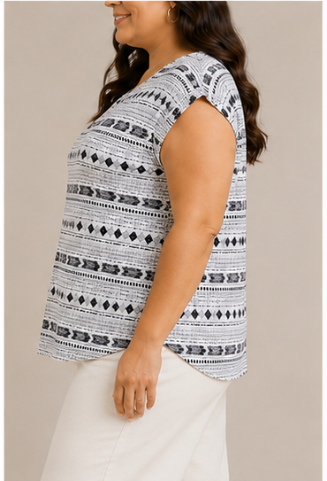 Blusa Blanca con Estampado Geométrico
