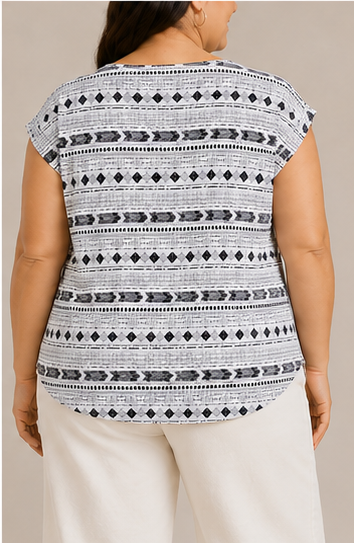 Blusa Blanca con Estampado Geométrico