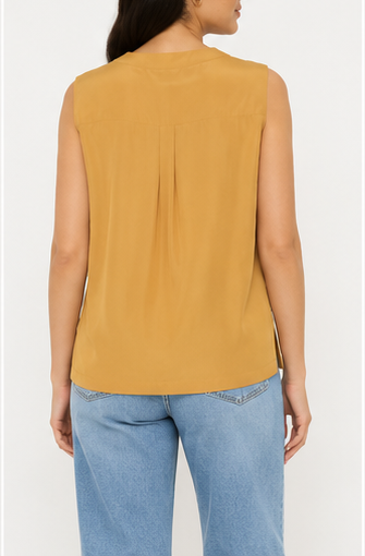 Blusa Sin Mangas con Botonadura Frontal