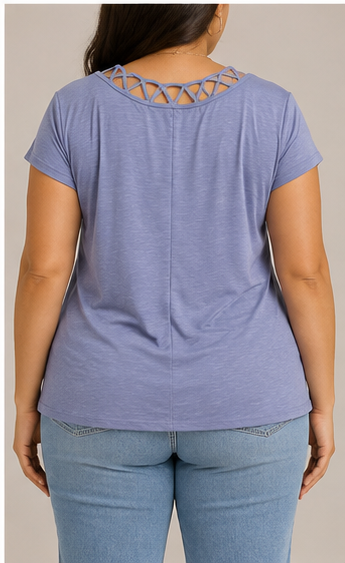 Blusa de Manga Corta con Escote en V y Detalle Entrelazado