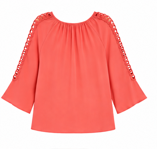 Blusa de Manga 3/4 con Detalle Calado – Coral