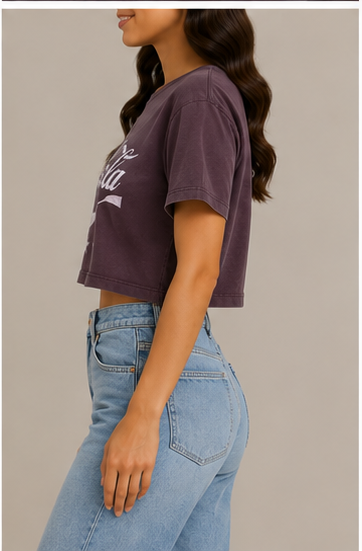 Playera Crop Estampada de Manga Corta