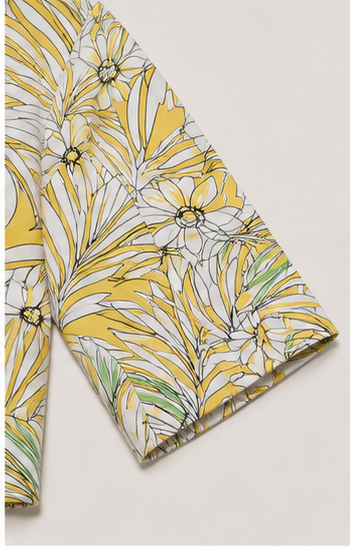 Chaqueta Corta con Estampado Tropical Amarillo