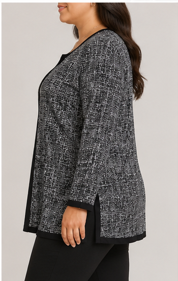 Chaqueta Abierta Gris con Ribetes Negros