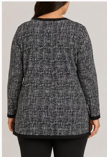 Chaqueta Abierta Gris con Ribetes Negros