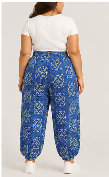 Jogger Azul con Estampado Bohemio