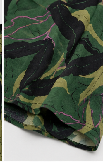 Short Estampado Tropical con Cintura Elástica