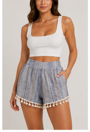 Short Boho a Rayas con Flecos de Pompones