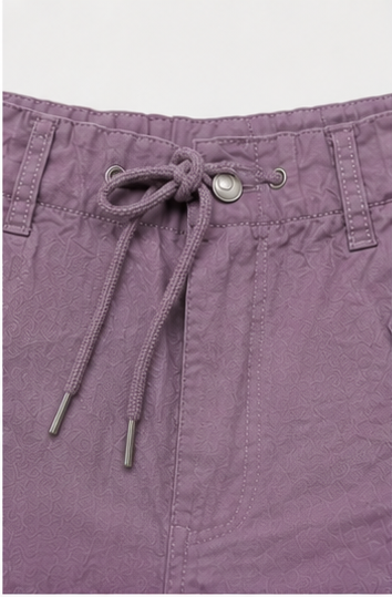Short Cargo Color Lavanda con Bolsillos