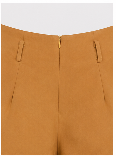 Short de Tiro Alto con Pliegues Color Mostaza