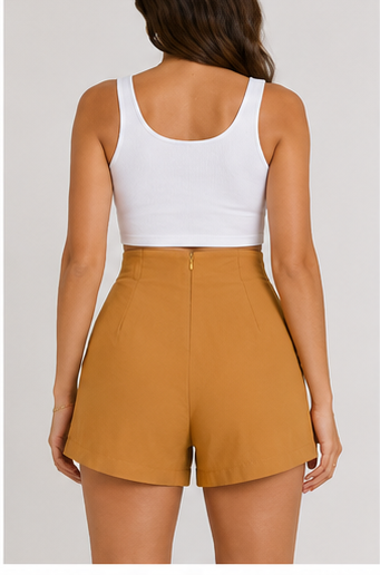 Short de Tiro Alto con Pliegues Color Mostaza