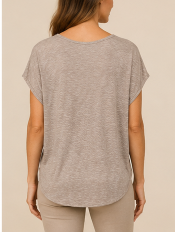 Blusa Casual con Escote de Encaje en Tono Taupe