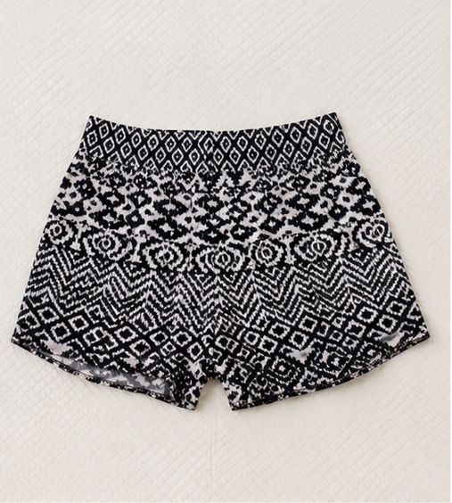 Short de Tiro Alto con Estampado Geométrico