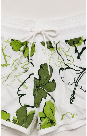 Short Blanco con Estampado Floral Verde