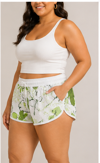 Short Blanco con Estampado Floral Verde