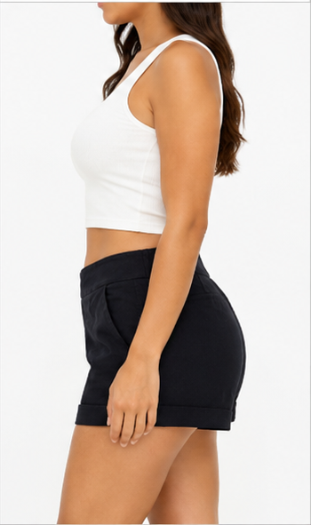Short Clásico de Tiro Alto con Dobladillo Negro