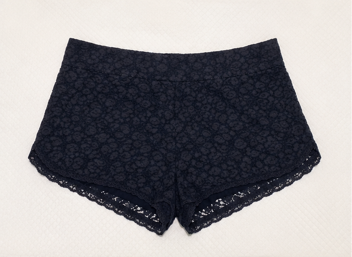 Short de Encaje con Pretina Alta