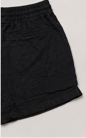 Short Negro con Cintura Elástica