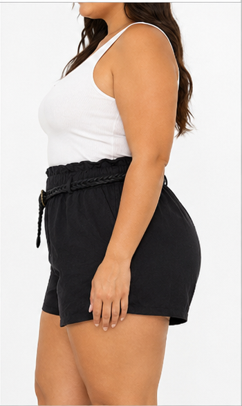 Short de Tiro Alto con Cinturón Trenzado Negro