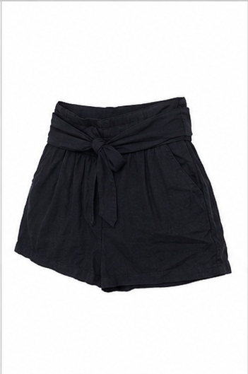 Short de Tiro Alto con Lazo Ajustable Negro