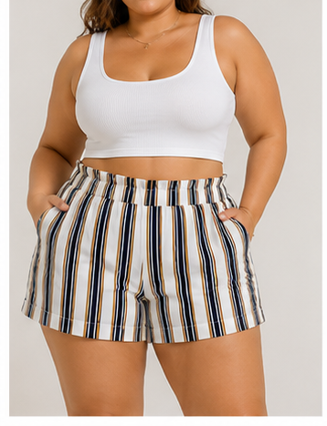 Short Blanco de Rayas Verticales con Bolsillos