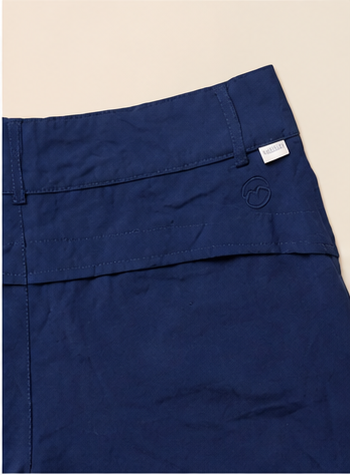 Short Azul Marino con Cintura Ajustable