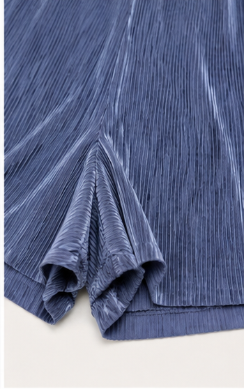 Short Plisado Azul de Tiro Alto
