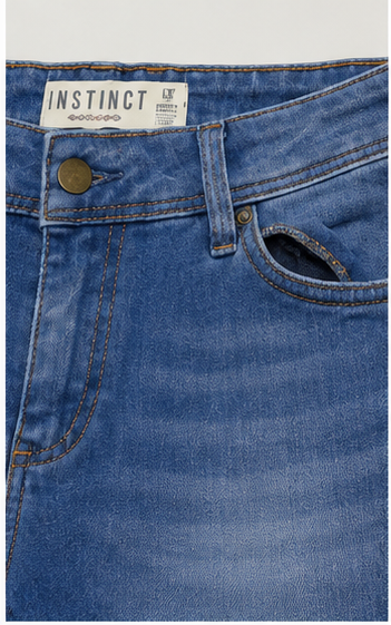 Short de Mezclilla de Tiro Alto con Dobladillo