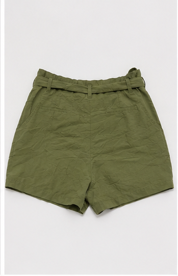Short de Cintura Alta con Lazo Ajustable – Verde Oliva