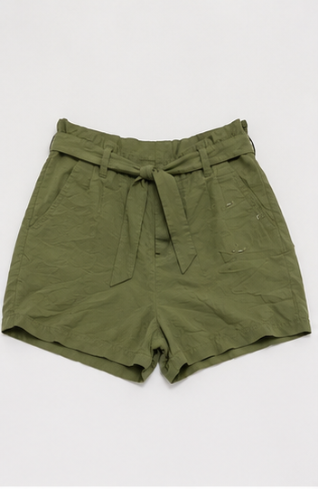 Short de Cintura Alta con Lazo Ajustable – Verde Oliva