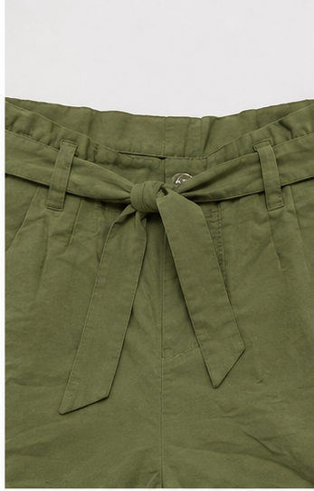 Short de Cintura Alta con Lazo Ajustable – Verde Oliva