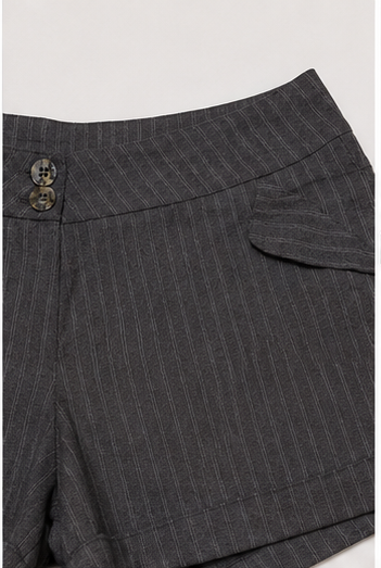 Short Gris de Tiro Alto con Raya Diplomática