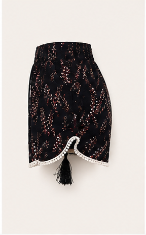 Short Estampado con Borlas Decorativas