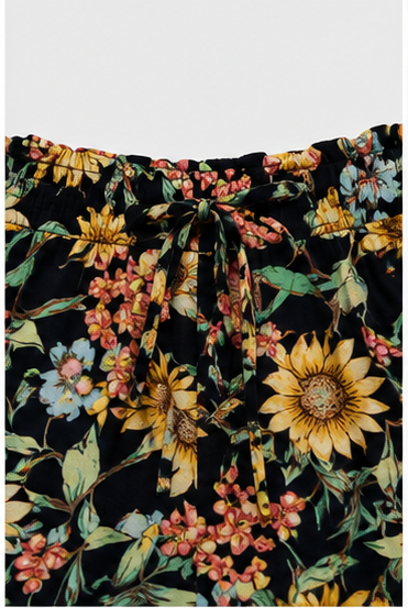 Short Floral Negro con Girasoles