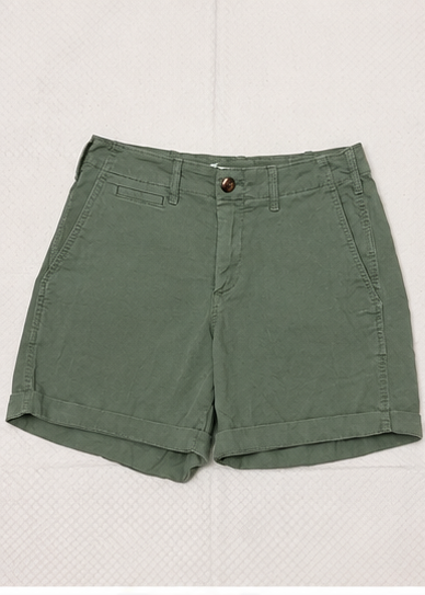 Short Casual de Tiro Alto en Color Verde Olivo