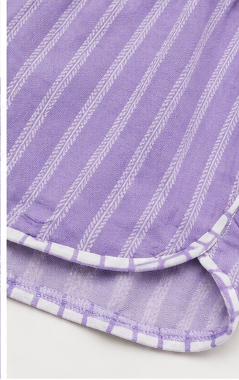 Short Casual de Rayas Lilas