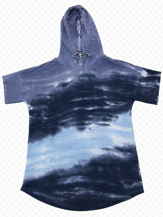 Blusa tipo hoodie con estampado tie-dye