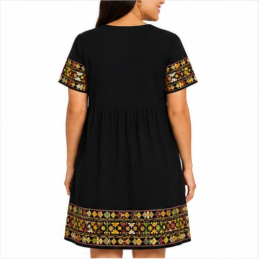 Vestido Corto con Bordado Artesanal