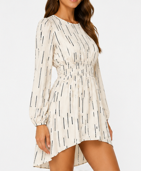 Vestido Corto con Cintura Fruncida y Falda Asimétrica